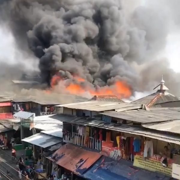 Pemukiman Padat Penduduk Di Teluk Gong Kebakaran