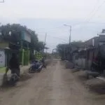 Puluhan Tahun Rusak, Jalan Ini Mulai Diperbaiki