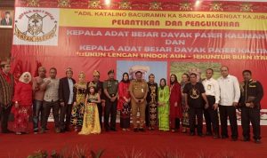 Kepala Adat Besar Dayak Paser Kalimantan Dikukuhkan