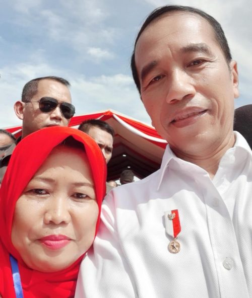 Presiden Jokowi bersama Pemred majalah Sudut Pandang saat HPN 2020 di Banjarmasin