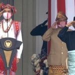 Makna di Balik Pakaian Adat Timor Tengah Selatan Presiden Jokowi
