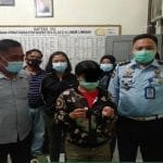 Aduh, Ibu Rumah Tangga Kepergok Selundupkan Sabu ke Napi