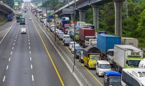 Contraflow Kembali Diberlakukan di Jalan Tol Jakarta-Cikampek