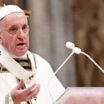 Paus Fransiskus Minta Pernikahan Pasangan Sejenis Dilegalkan