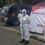 Massa Aksi 1812 Mulai Padati Patung Kuda, Polisi Siaga Kenakan APD