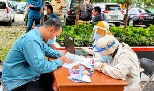 Pegawai Sudin PPAPP Jakarta Utara Jalani Swab Test