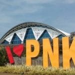 Keluarga Penumpang Pesawat Sriwijaya Air Padati Bandara Supadio