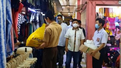 Sinergi Koppas Ciracas-Perumda Pasar Jaya, Bagikan Ratusan Nasi Kotak untuk Buka Puasa