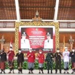 Kukuhkan Forum Komunikasi Perbekel, Bupati Sanjaya: Melayani Masyarakat Adalah Sebuah Kehormatan