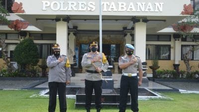 Pimpin Upacara Kenaikan Pangkat Pengabdian, Ini Pesan Kapolres Tabanan