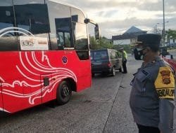 Kabag Ops Polres Badung Cek Pos Penyekatan di Pintu Masuk Terminal Mengwi