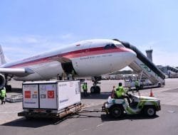 10 Juta Bahan Baku Vaksin Sinovac Mendarat di Indonesia