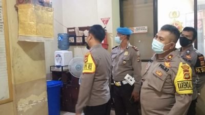 Sidak Tahanan, Wakapolres Badung Ingatkan Pentingnya Prokes