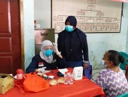 Bantu Penanganan Covid-19, Warga Pademangan Barat Antusias Divaksin
