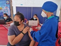 125 Warga Binaan Rutan Kelas II B Gianyar Divaksin Dosis Kedua