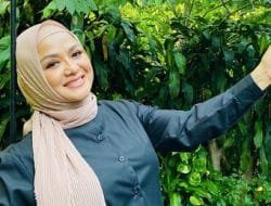 Kini Berhijab, Betharia Sonata Disorot Banyak Penggemar