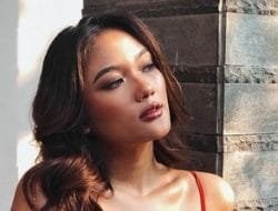 Marion Jola Tampil Seksi dan Cantik Saat Garap Videoklip Terbaru