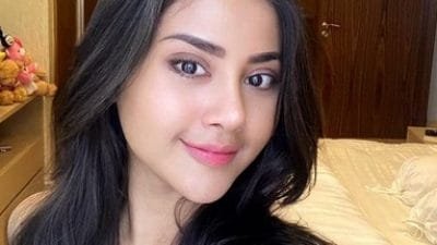 Unggahan Model Seksi Tania Ayu Bikin Gusar Netizen