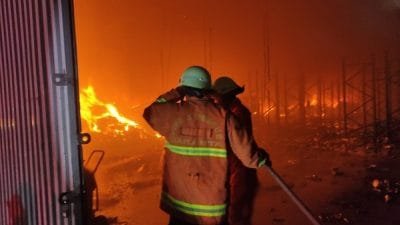 Gudang di Sunter Terbakar, 24 Mobil Damkar Dikerahkan