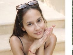 Geger Foto Pevita Pearce Berenang Bersama Sang Kekasih