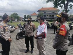 Karoops Polda Bali Pantau Vaksinasi Massal di Abiansemal