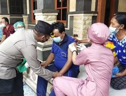 Kapolsek Abiansemal Pantau Vaksinasi Penyandang Disabilitas Door to Door