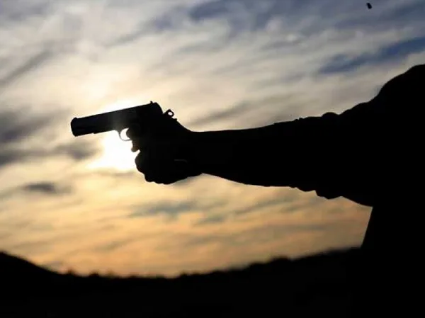 Polisi Tembak Polisi. Sekolah Filipina. Ciracas penembakan peluru nyasar. Kapolsek Mulia
