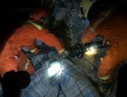 Gudang Tua di Jakarta Utara Runtuh