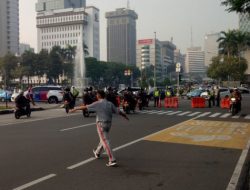 BEM Demo Jokowi, Polisi Tutup Jalan Merdeka Barat