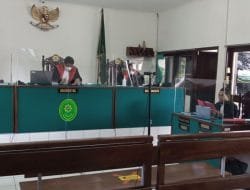 Terdakwa Kasus Sate Sianida Minta Keringanan Hukuman