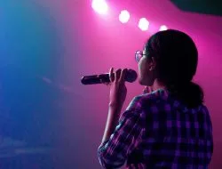 PPKM Level 1: 62 Tempat Karaoke Boleh Beroperasi, Pengunjung 25%