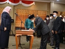 Jelang Akhir Tahun, Bupati Bima Lantik 31 Pejabat Struktural