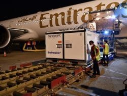 Pemerintah Pastikan Distribusi Vaksin Berjalan Lancar