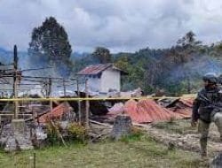 KKB Bakar Gedung Sekolah dan Tembak Aparat