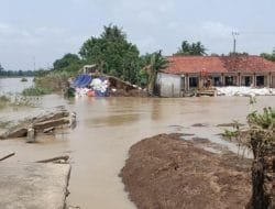 Tanggul Citarum di Kabupaten Bekasi Jebol, 3 Rumah Rusak
