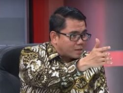 Unggah Video Jokowi Berbahasa Sunda, Kang Emil Sentil Arteria