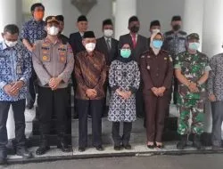 Bupati Iti Octavia Lantik Lima Pimpinan Baznas Kabupaten Lebak