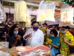 Tinjau Pasar, Menko Airlangga Dicurhati Soal Minyak Goreng