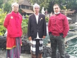 Wow! Berkat Bimbingan Jero Gede Batur dan Tetua Desa Batur, Trio Desa Batur Sukses Sulap Lahan Tidur Jadi Permandian Air Panas dan Restoran