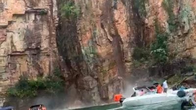 Tebing Runtuh Timpa Wisatawan, 7 Orang Tewas