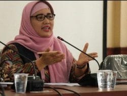 Guru Hukum Siswa Makan Sampah, KPAI Buka Suara