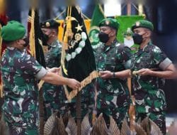 Kasad Dudung Pimpin Sertijab Pangkostrad Mayjen TNI Maruli Simanjuntak