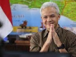 Ganjar Terima Penghargaan dari Baznas