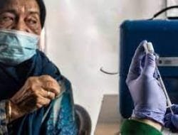 Polres Metro Bekasi Gelar Vaksinasi Booster di Rest Area KM19 Tol Japek