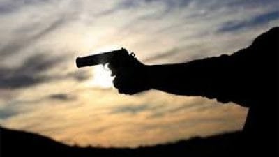 Tak Terima Disalip, Koboi Jalanan di Batu Acungkan Senpi