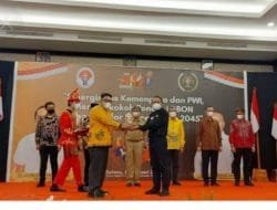Menpora Beri Penghargaan ke Tujuh Gubernur