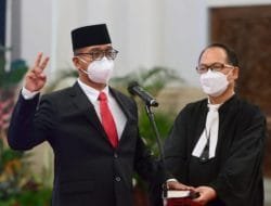 Jokowi Lantik Andi Widjajanto sebagai Gubernur Lemhanas