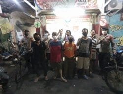 Antisipasi Kejahatan, Samapta Polsek Metro Tamansari Blusukan dengan Sepeda