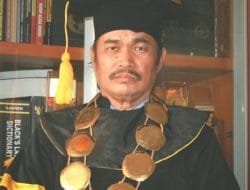 Prof. Suhandi Cahaya: Hukum Bisa Kacau Jika Dibuat oleh yang Bukan S3!