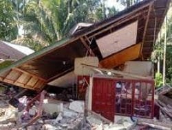 Korban Longsor Malampah Pasaman Tertimbun di Kedalaman 3 Meter